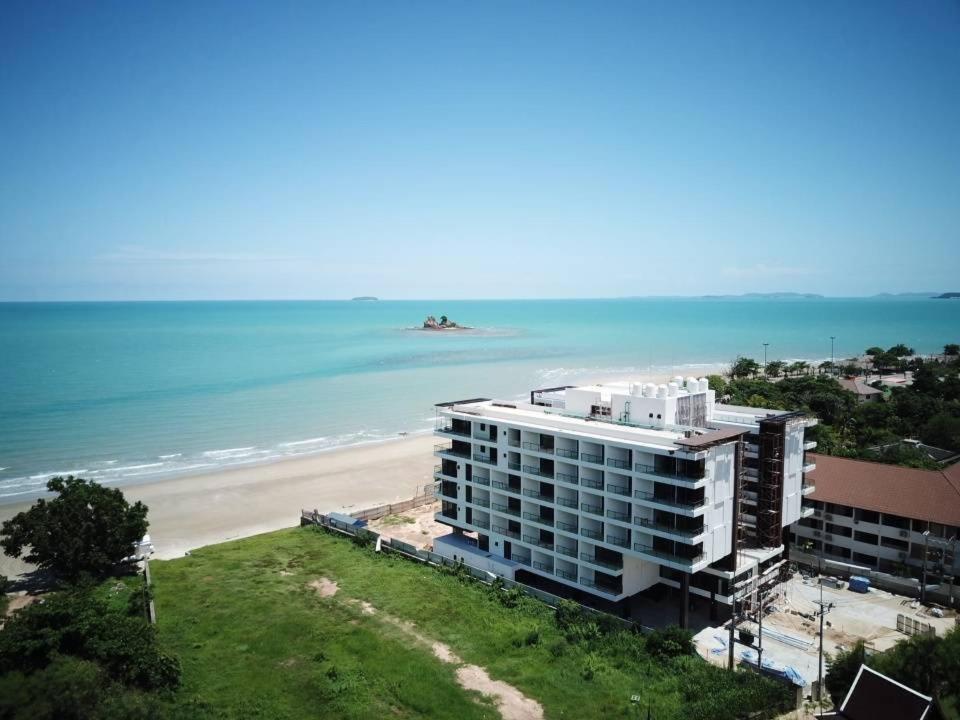 Beachfront Executive Studio Mae Phim Rayong Exteriér fotografie